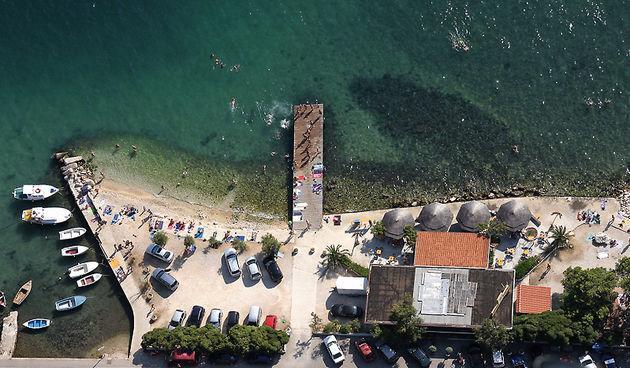 Beachfront House With Private Jacuzzi And Garden Zadar Zewnętrze zdjęcie